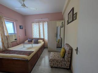 AshKrish Stays - Cozy Premium Room in an Apartment - 7