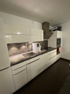 Beautiful 3-bedroom apartment near Geneva & Airport - 8