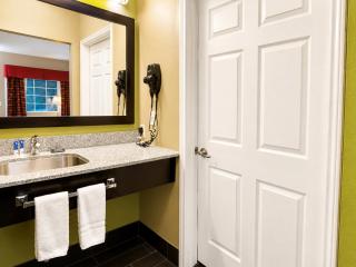 Rodeway Inn - 6