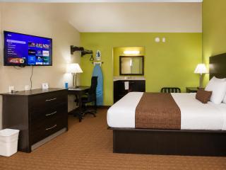 Rodeway Inn - 4