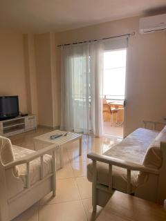 White Apartment Sarande - 3