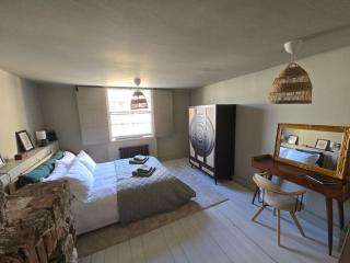 17th Century Dartmoor Retreat - 1