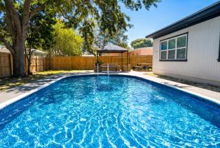 Sunny Haven House - Heated Pool Home Sleeps 10 Near Busch Gardens, Tampa - 5