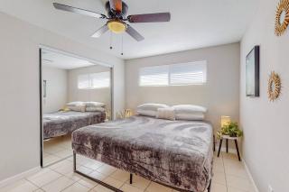 ⟫ Dog Run & Courtyard 2 Bedroom Apt w/King Bed W&D - 6