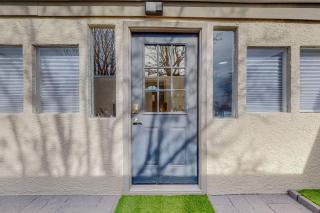 ⟫ Dog Run & Courtyard 2 Bedroom Apt w/King Bed W&D - 1