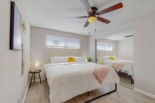 ⟫ Dog Run & Courtyard 2 Bedroom Apt w/King Bed W&D - 0
