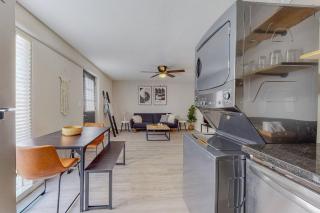 ⟫ Dog Run & Courtyard 2 Bedroom Apt w/King Bed W&D - 8