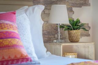 Boho Garden Apartment - 9