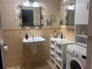 Apartament Mieszkanie 2-pokojowe z parkingiem - 2