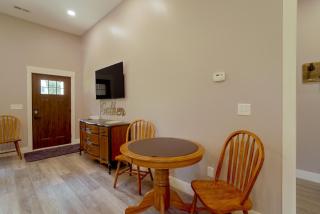 Near Parks & Dtwn Clarinda! 'House of Stroburg' - 5