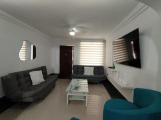 Laureles Group House - 4