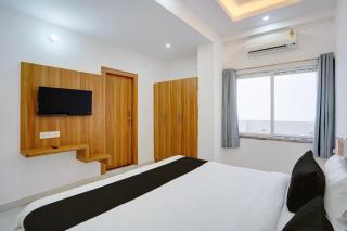 Hotel O Luxury Ac Rooms - 1