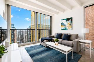 Modern, Bright & Central 1-Bed Downtown Apt close to Rogers Arena - 9