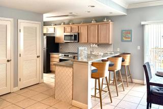 Coastal Condo w/ Pool in South Padre Island! - 3