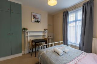 Gonville Room 4 Double Bed, Shared Bathroom and Kitchen close to centre - 3