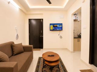 B2 601 1BHK Flat by Charter Stays - 3