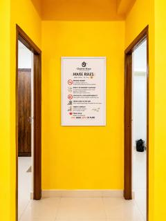 Yellow Delight 2BHK Themed flat near US Consulate - 9