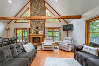 ‘Shady Point Retreat’ w/ Hot Tub & Pickleball! - 5