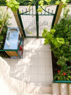 Petros Garden House - 3