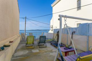 Apartments by the sea Kastel Kambelovac, Kastela - 20605 - 1