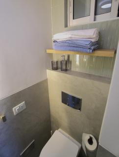Miraflores near Kennedy Park 1BR with Home Office - 5