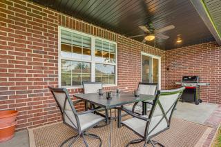 Family-Friendly Ozark Villa - Centrally Located - 8