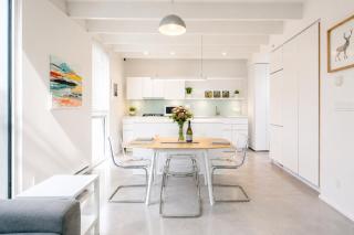 Modern, Bright & Central 1-Bed Downtown Apt close to Rogers Arena - 5