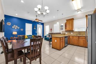 Private Balcony & Pool Beachfront Condo - 3