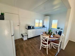 Kendall Cottage - 1
