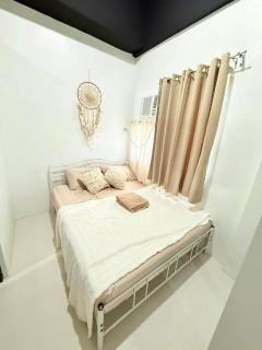 Cozy 1BR Near SM Cebu with Wi-Fi & Netflix up to 8 Pax - 1