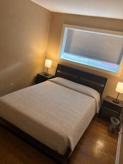 Cozy 2BR Villa Park Condo Near Train & Chicago - 0