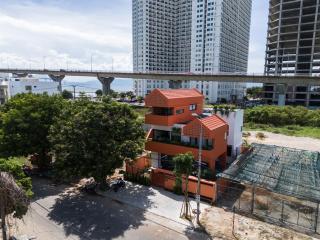 5BR Sunset Bay Villa Private Pool, Yard & Sauna - 7