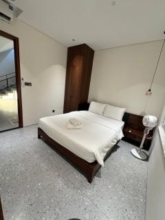 5BR Sunset Bay Villa Private Pool, Yard & Sauna - 2