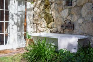 Central yet private + Secret Garden + Outdoor bath - 5