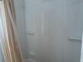 Private Bedroom & Full Size Bed - 3
