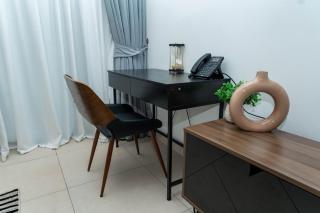 Luxury 1 Bedroom Penthouse with Backup Power and Fast WiFi near Airport - 9