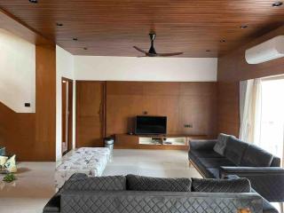 Lovely 6 bedroom with best view of Ahmedabad - 0