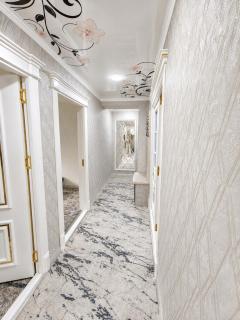 85 sqm, 3 room apartment, Center, AC - 2