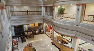 Lian Yun Hotel - 8