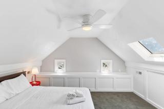 Massive 5BR Historic CozySuites House - 3