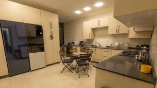 Luxury Diplomatic Apartment North Abdoun - 8