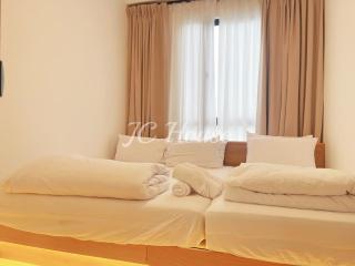JC House Piccadilly Greentown - 6