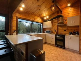 Family-Friendly Chalet Mountain Views - 6