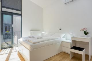 Azure Adriatic Residence with Sea-View Balcony - Happy Rentals - Koper - 3