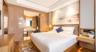 East Queen Hotel (Xi'an Beimen Metro Station) - 2