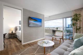 Ilikai Collection 2 Sunset and Ocean Views - Honolulu - 8