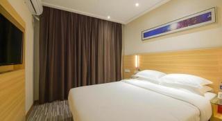City Comfort Inn Wuhan Guanggu Textile University - 1