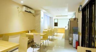 City Comfort Inn Guilin North High Speed Railway Station Square - Guilin - 7