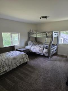 Star Valley Mountain Retreat Sleeps 8 Near Jackson - 7