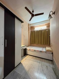 Gem Backpackers Hostel - 1
